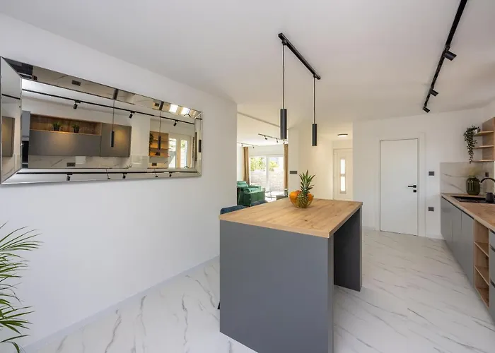 Semesterbostad House Kety Baška