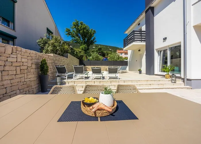 House Kety Semesterbostad Baška